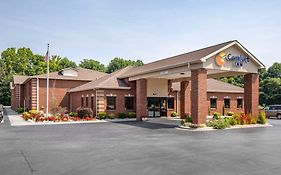 Comfort Inn Near Downtown & Blue Ridge Pkwy